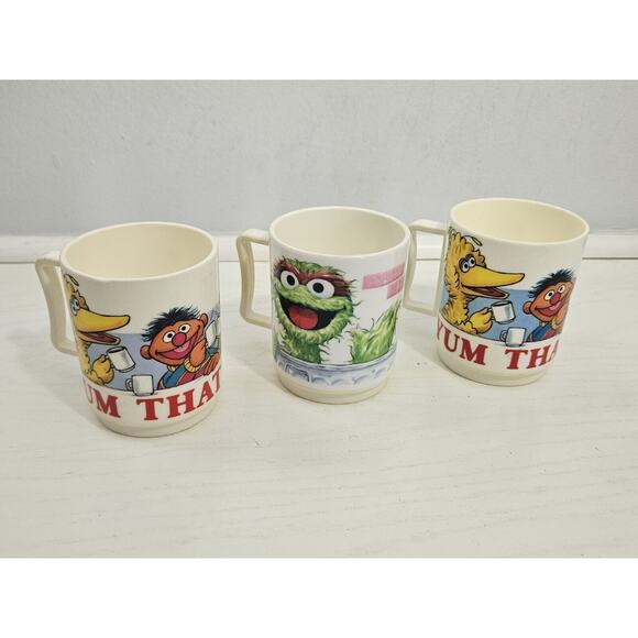 Vintage Sesame Street Cup with Handle Yum That's Good Made In USA Jim Henson - Picture 2 of 15